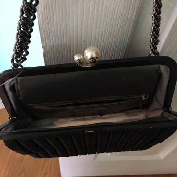 Brand New Authentic Chanel Bag - Picture 5 of 8
